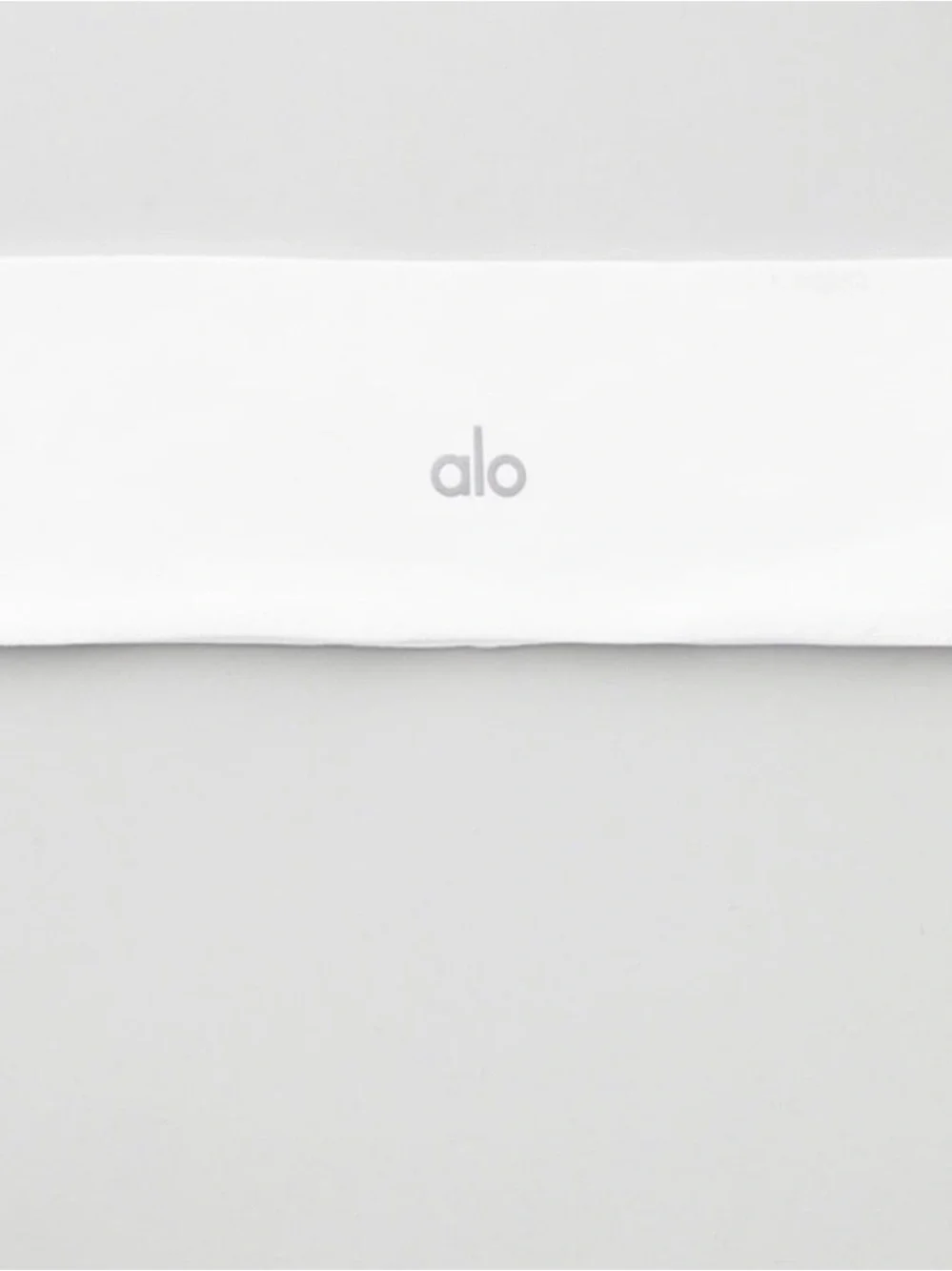 ALO Yoga White Performance Conquer Headband - Picture 2 of 3